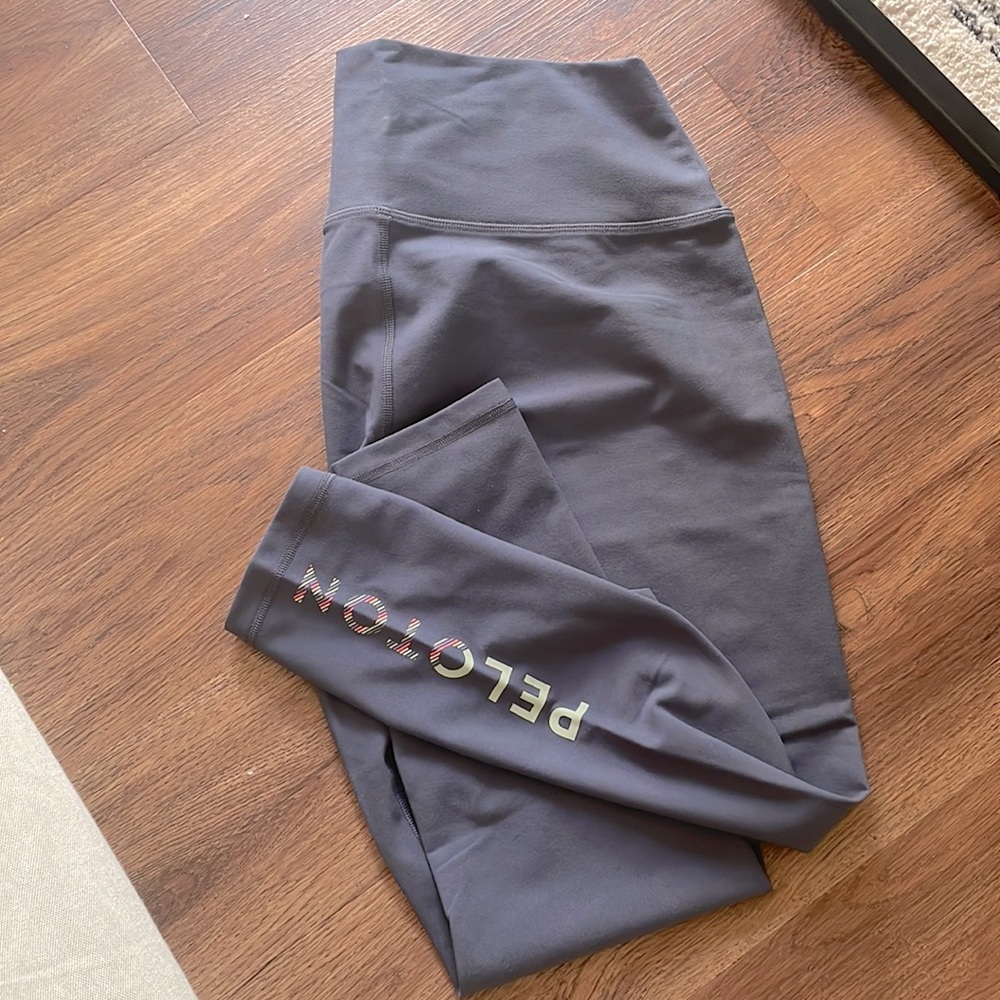 Peloton Cadence Legging Navy Blue size xl